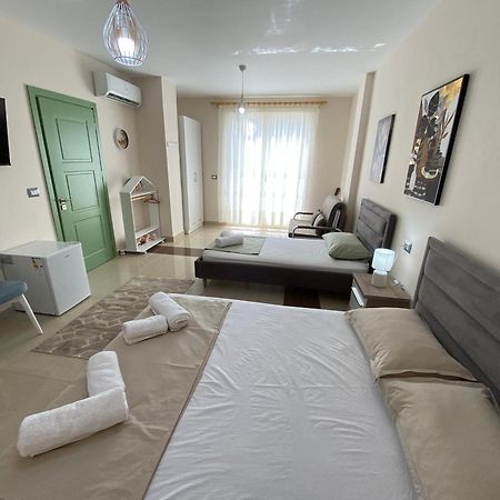 Tinas Rooms Durres Exterior photo
